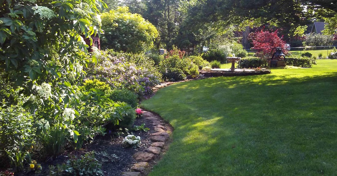 garden, gardens, bed, breakfast, PEI, Prince Edward Island, Montague, July
